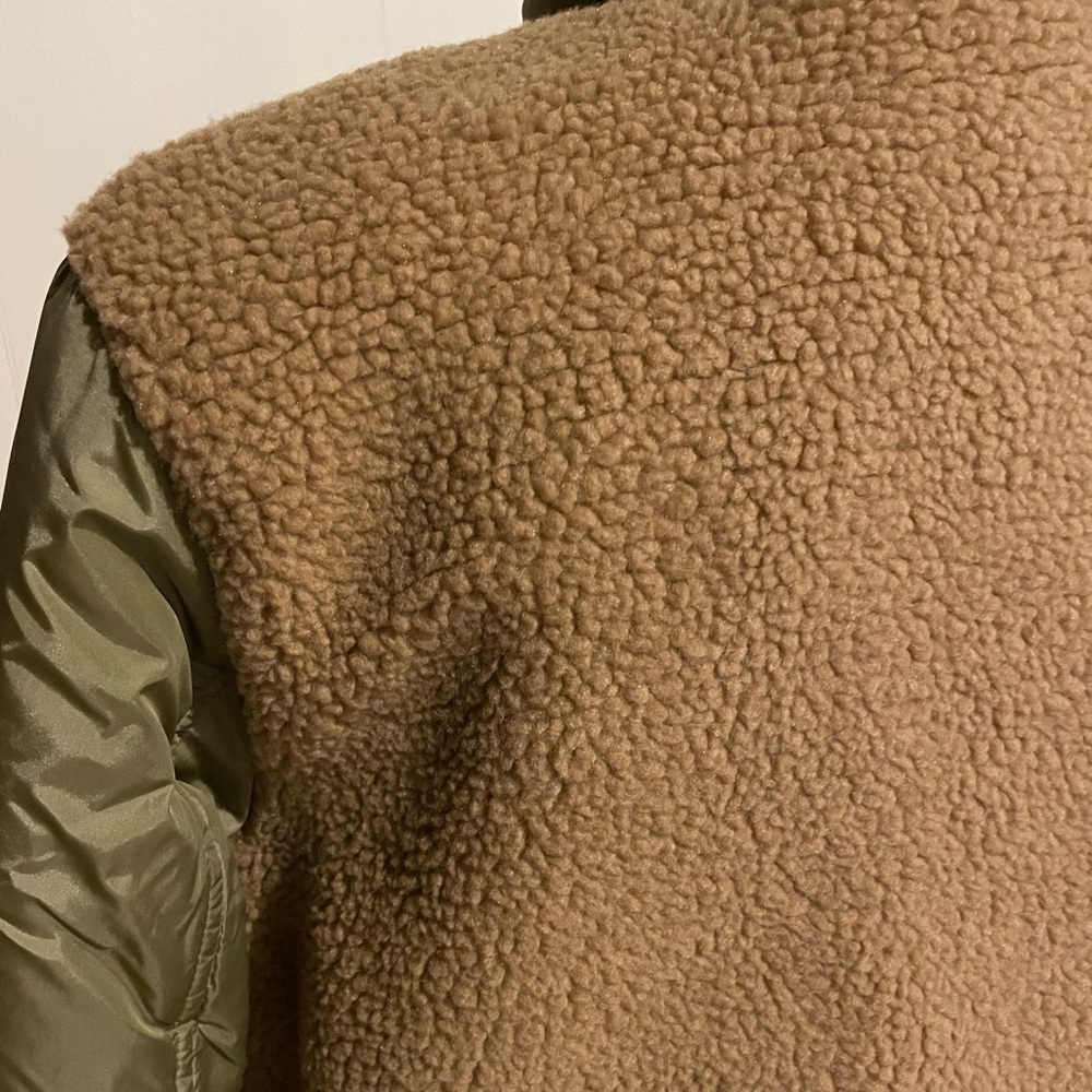 Universal Thread Jacket. Material-Fleece, Nylon. … - image 8